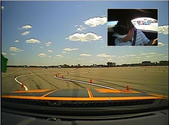 Un tour de piste en Mustang Boss 302