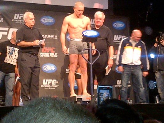 UFC 154 : la pesée officielle