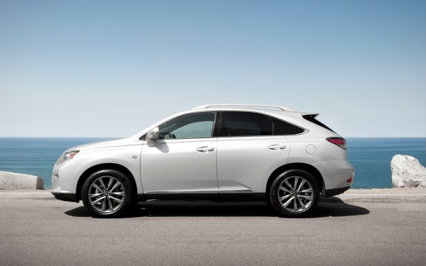 Lexus RX350 F Sport : de la poudre aux yeux?