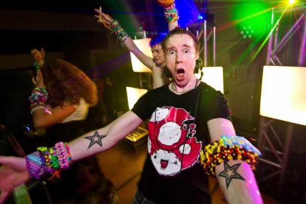 Playlist ADG no 3 : Hardcore life (UK/happy hardcore)