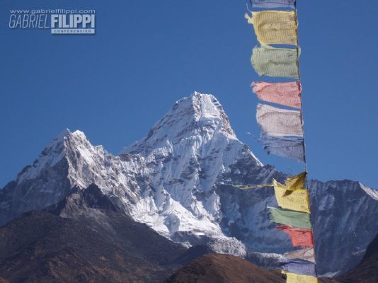 AMA DABLAM : Une des plus belles montagnes vouée à une mort certaine