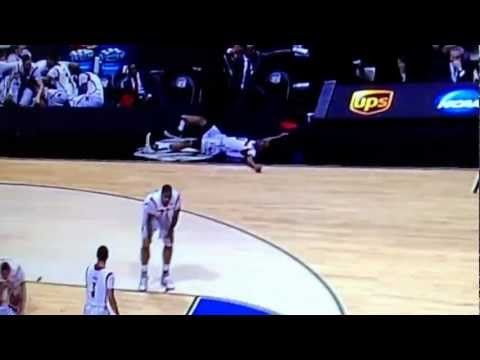 Basketball NCAA : une fracture épouvantable!