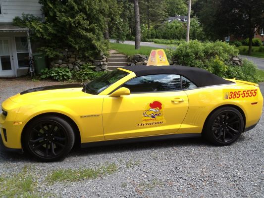 Livrer du poulet St-Hubert en Camaro