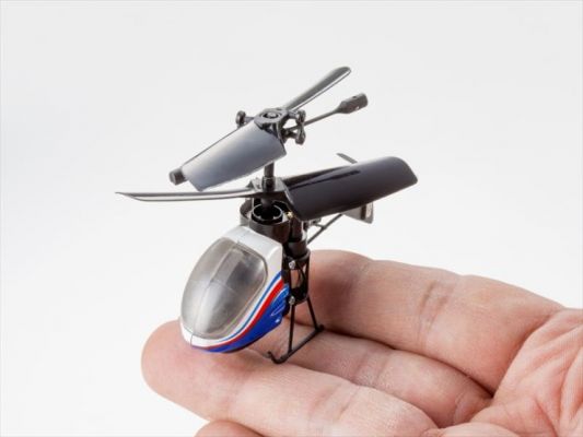 Gadget : Le plus petit hélicoptère télécommandé au monde ?
