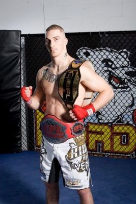 Jonathan Meunier, le méchant garçon du MMA québécois