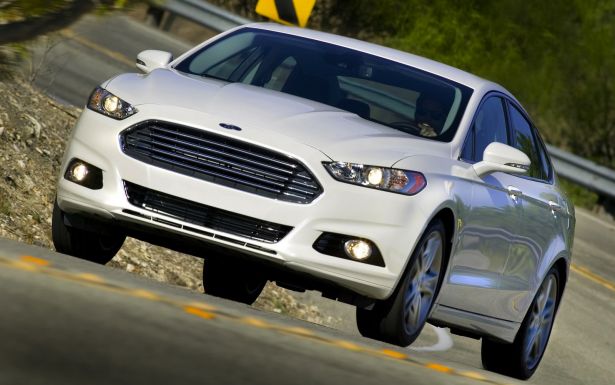 Ford Fusion 2013 : Est-ce que l'habit fait le moine?