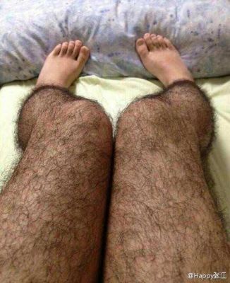 Gadget : Éviter les regards obscènes grâce à ces collants poilus!