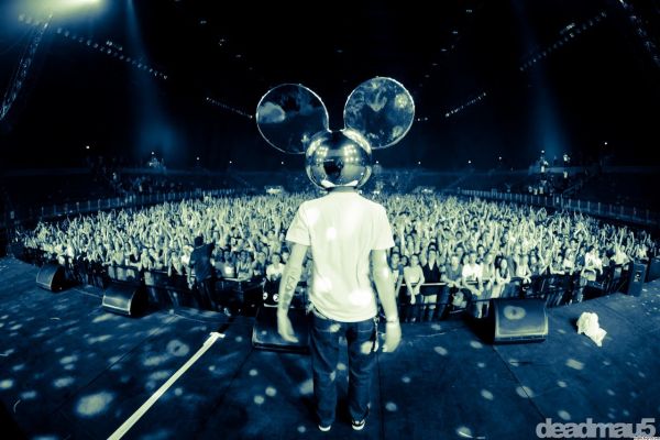 L'électro cette semaine : le top 100 des meilleurs DJ et Afrojack se moque de Deadmau5