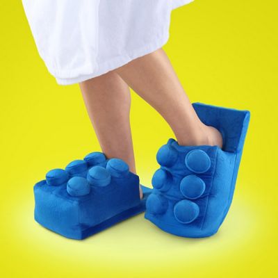 Gadget : des pantoufles en forme de LEGO