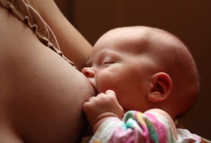 Insolite : Elle loue ses seins sur Internet