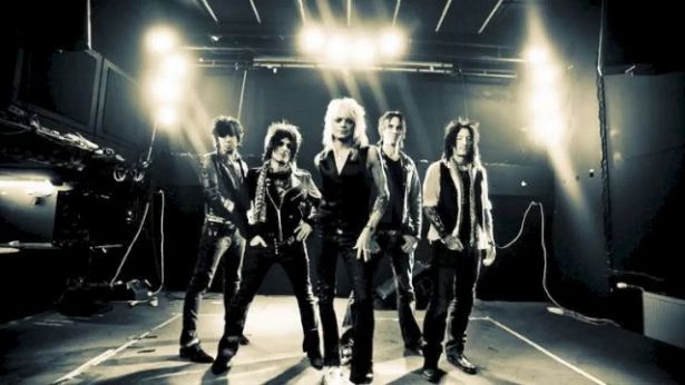 Michael Monroe fait la leçon aux plus jeunes : Horns and Halos rock!