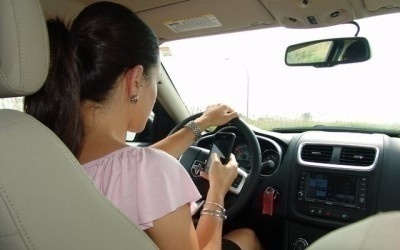 Conduite automobile : Les adolescents comme leurs parents sont distraits