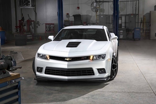 Chevrolet Camaro Z/28 : une dévoreuse de piste qui promet!