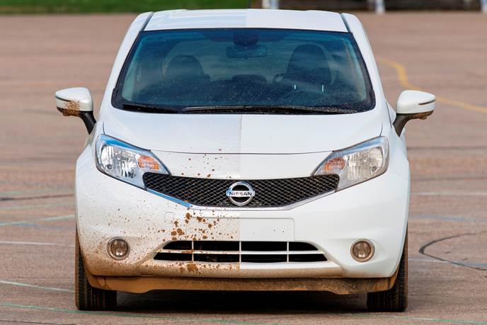Nissan développe une voiture qui se lave toute seule!