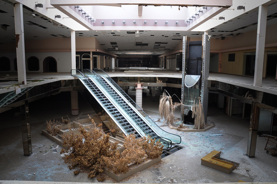 Troublant : Des photos de centres commerciaux abandonnés
