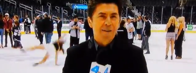 Cette fille chute sur la glace des Kings de Los Angeles, en direct à la télé!