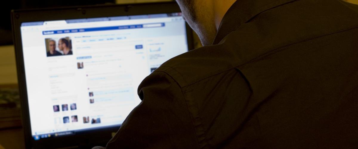 8 choses à faire sur Facebook pour avoir du succès avec les filles
