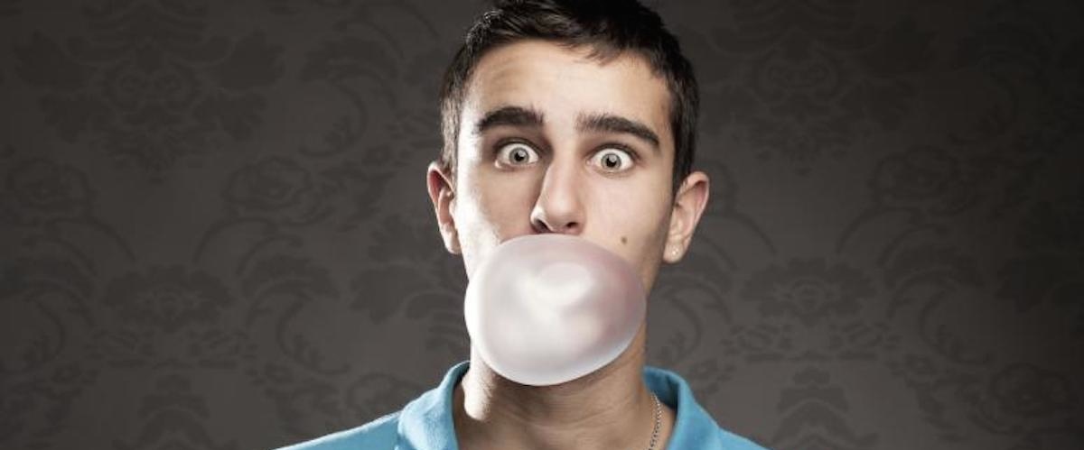 Mâchez de la gomme et vous serez plus attirant sexuellement!