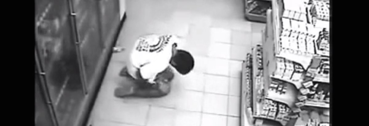 Un homme «possédé» filmé dans un dépanneur?