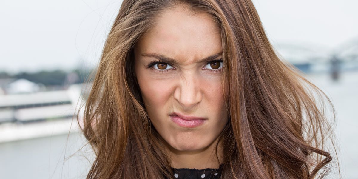 6 choses que vous faites et qui lui tapent royalement sur les nerfs
