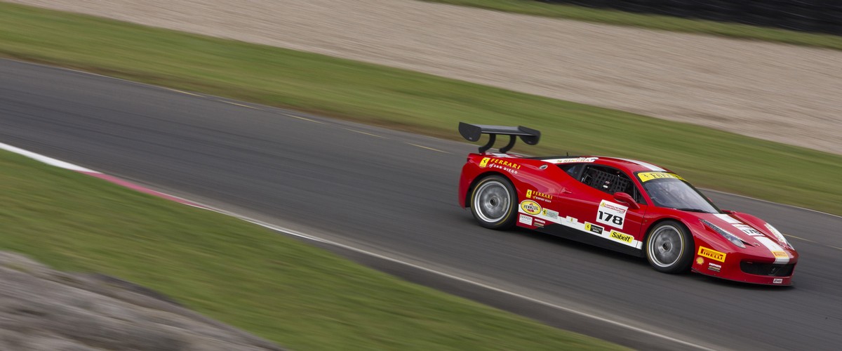 Un tour à bord d‘une Ferrari Challenge, ou se faire plaisir sur un circuit