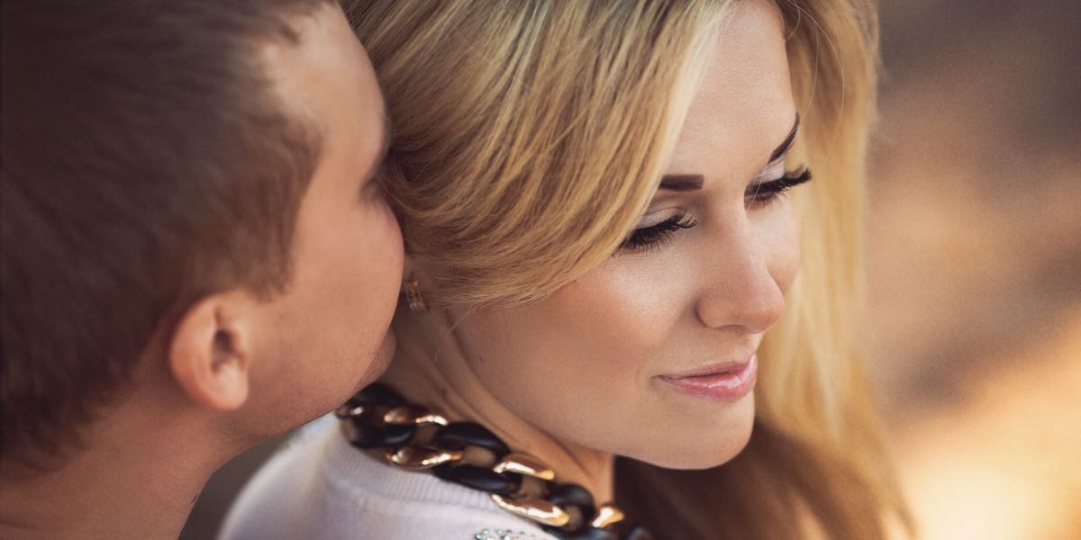 10 choses qu’une fille qui vous aime vraiment ne fera JAMAIS