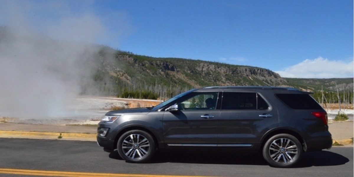 Ford Explorer Platinum, à la rencontre de Yogi l’ours