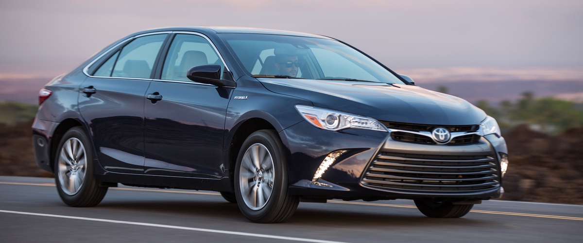 Essai routier de la Toyota Camry hybride 2016: sérieusement économe!