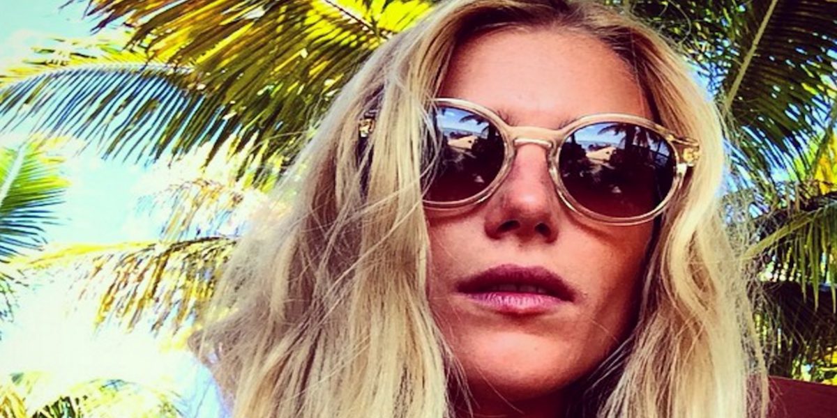 Elle s’appelle Dree Hemingway et elle est INCROYABLEMENT SEXY!