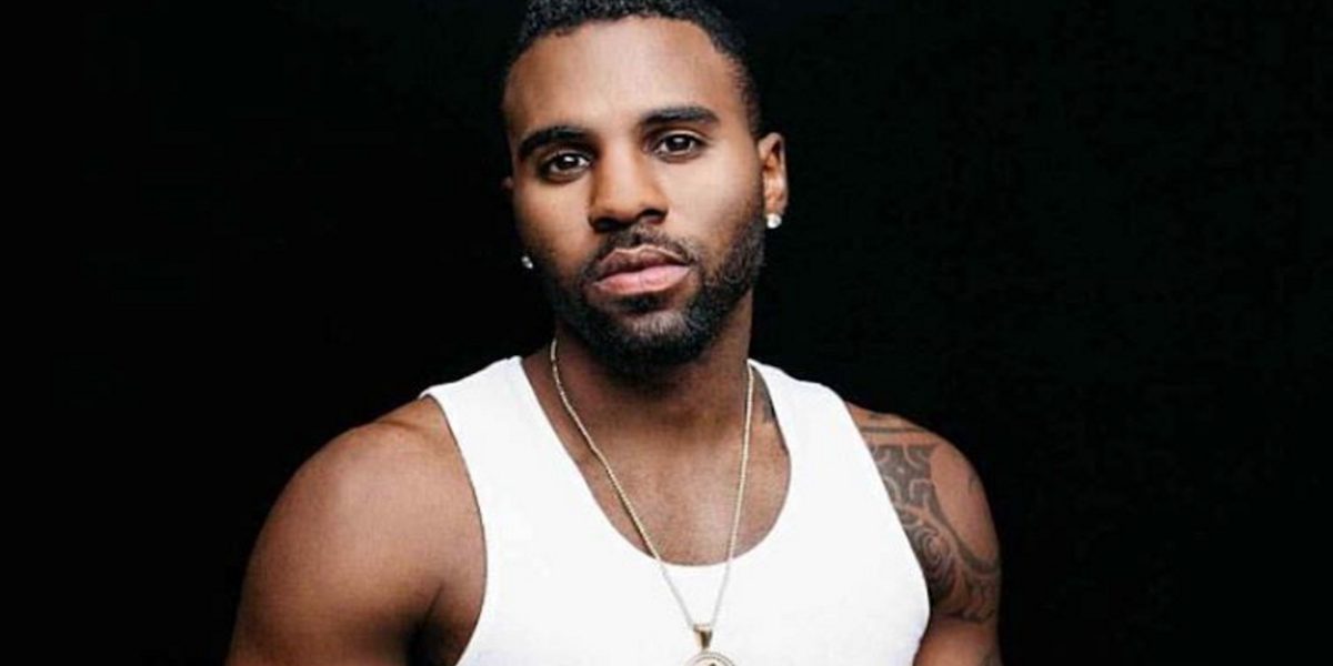 La blonde de Jason Derulo a publié accidentellement une photo d’elle quasi-nue sur Snapchat