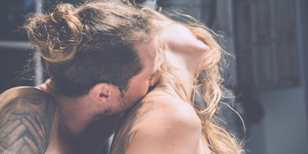 5 endroits à toucher sur son corps qui la rendra complètement «turn-on»