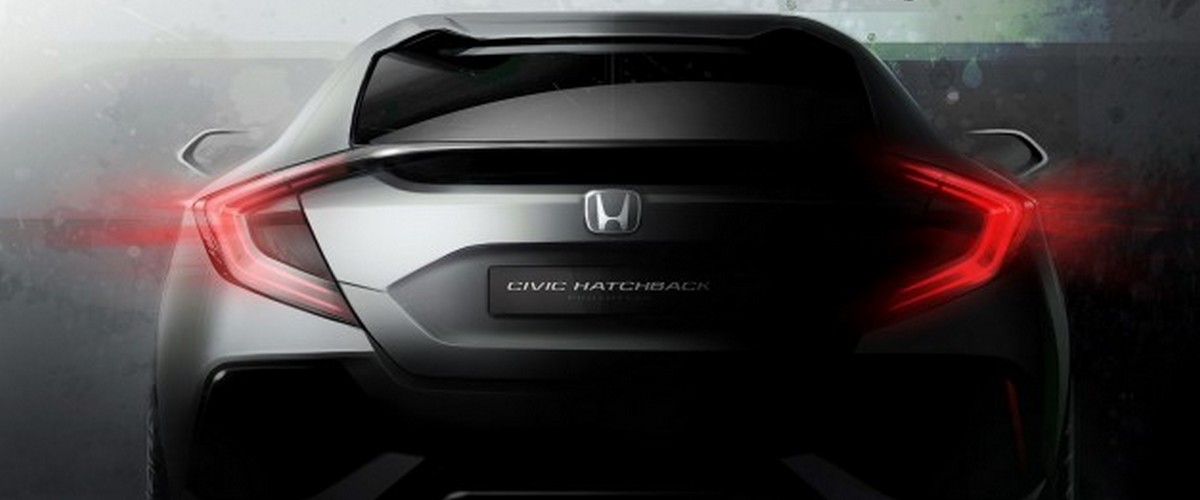 Honda titille avec sa Honda Civic hatchback
