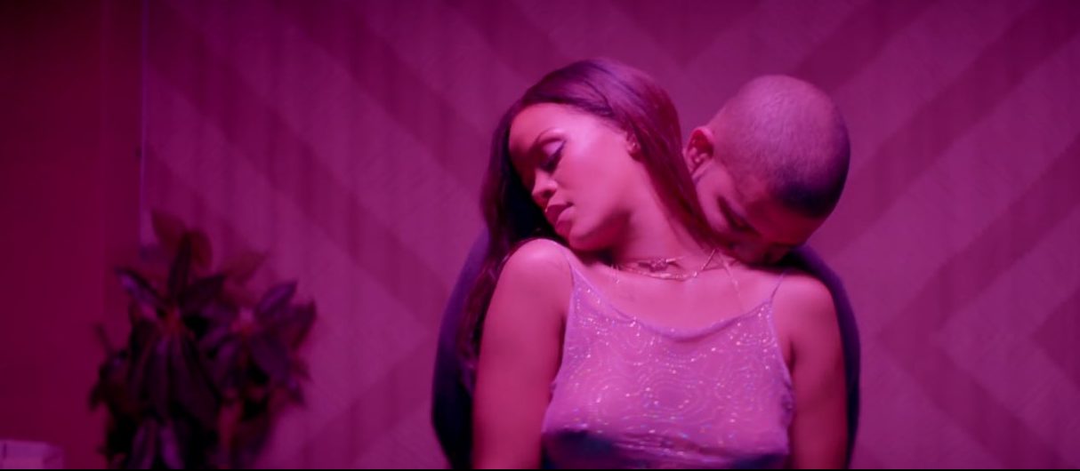 Rihanna et Drake dans un nouveau vidéoclip juste trop osé