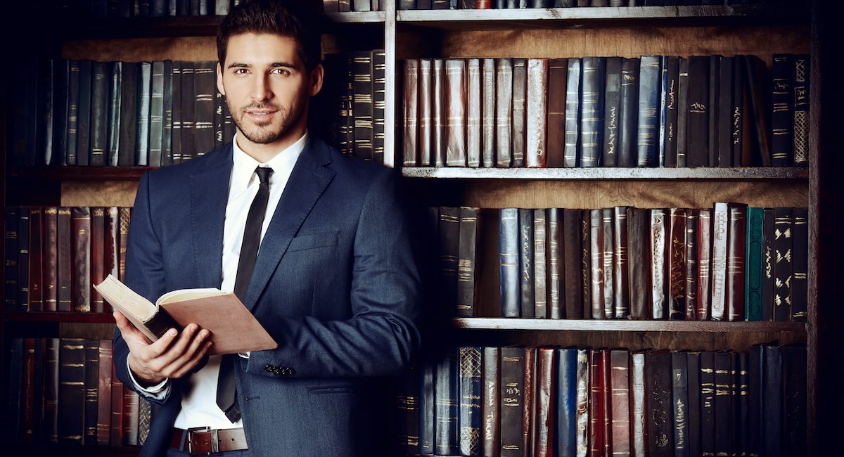 Les 10 métiers des gars qui se font le plus «swiper» sur Tinder
