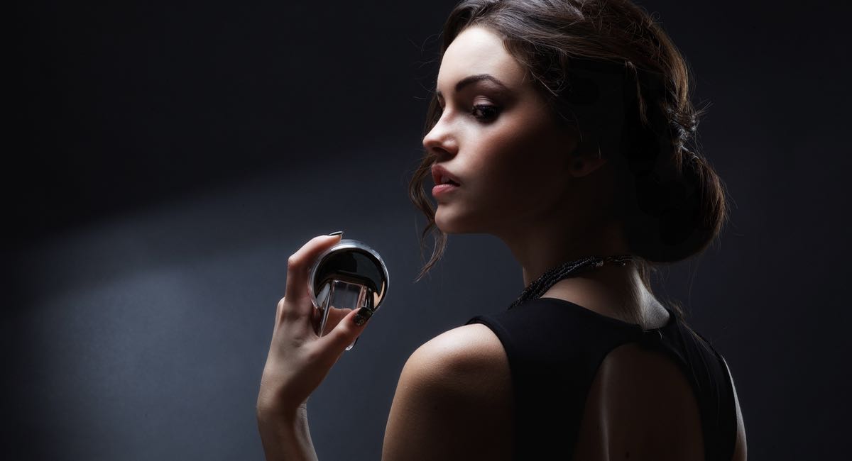Une fille qui se met ce parfum 2 fois par jour a beaucoup moins de risques de se faire tromper