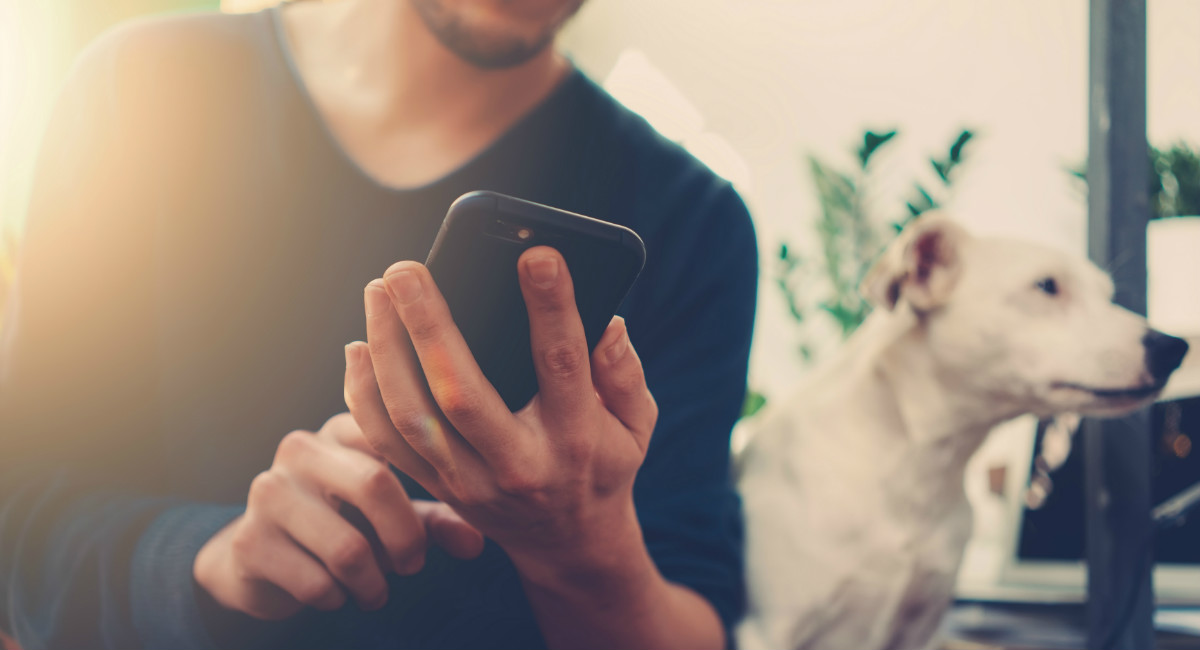 Voici pourquoi tu devrais vraiment lâcher ton téléphone!