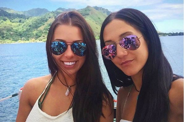 L&rsquo;une des 2 criminelles sexy arrêtées a des photos nues d&rsquo;elle cachée sur la Toile