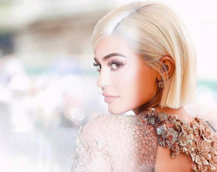 Kylie Jenner fait sensation dans son dernier shooting photo