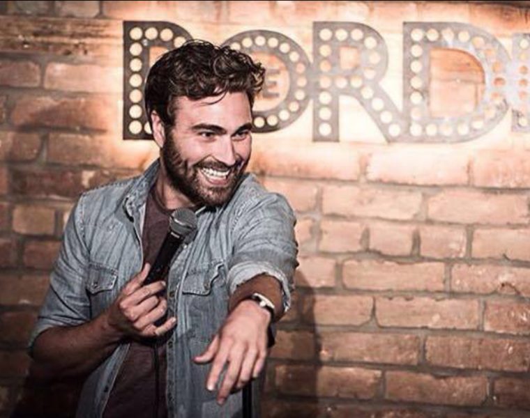 8 humoristes de la relève à découvrir si ce n’est pas encore fait!