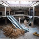 Troublant : Des photos de centres commerciaux abandonnés
