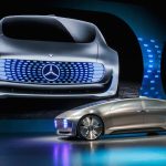 Une voiture de Mercedes-Benz ultra-futuriste qui se conduit sans conducteur!